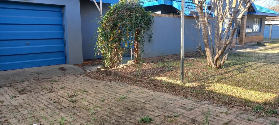 3 Bedroom Property for Sale in Songloed North West